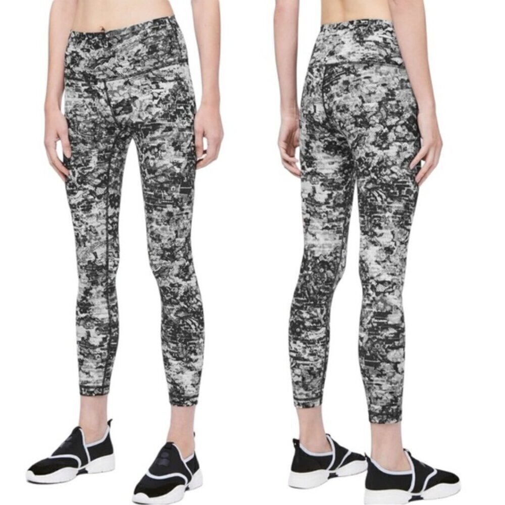Lululemon Wunder Under High-Rise 7/8 Tight Size 8 *Full-On Luxtreme 25"